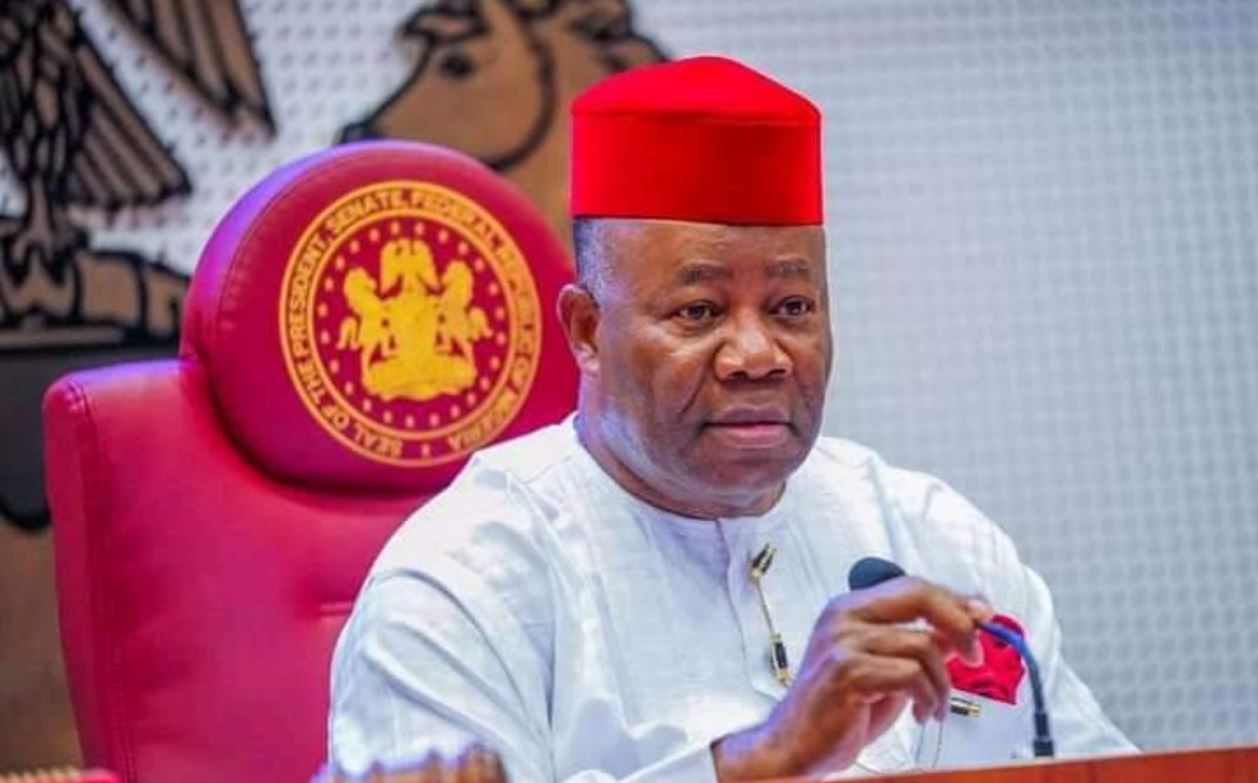 2024 Budget Will Address Bad Roads In Cross River, Akwa Ibom - Akpabio