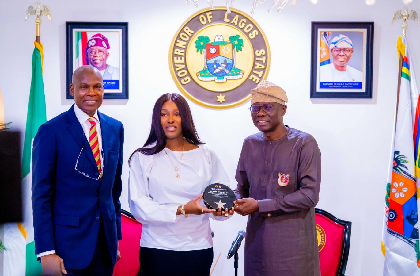 Otedola donating money to Lagos state security trust fund